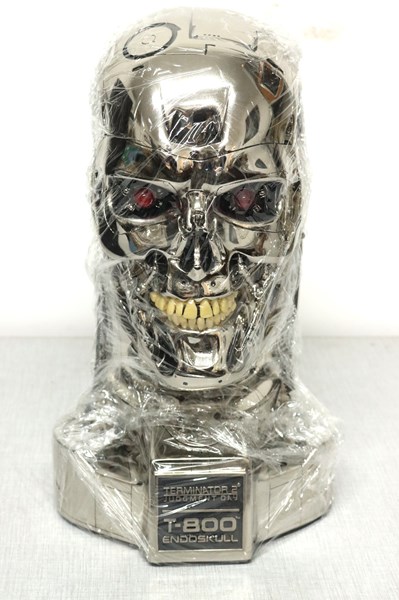 Lot 1253 - TERMINATOR COLLECTABLE