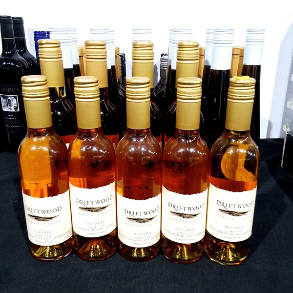 Lot 97 - VARIOUS WINEMAKERS - DESSERT WINES