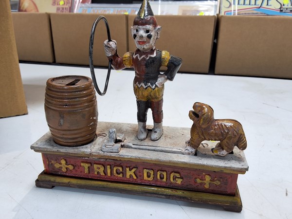 Lot 1231 - COIN BANK