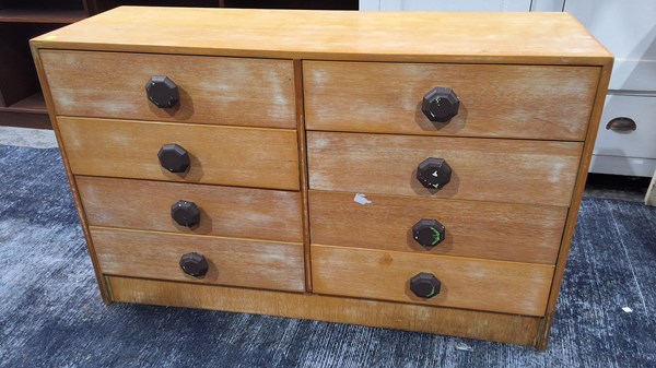 Lot 197 - CHEST OF DRAWERS