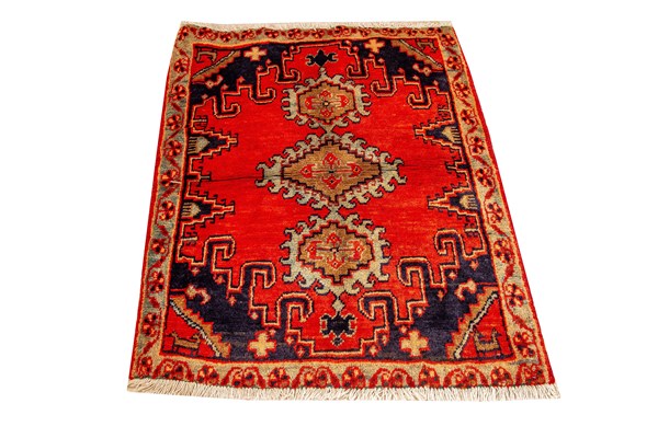 Lot 52 - VISE RUG