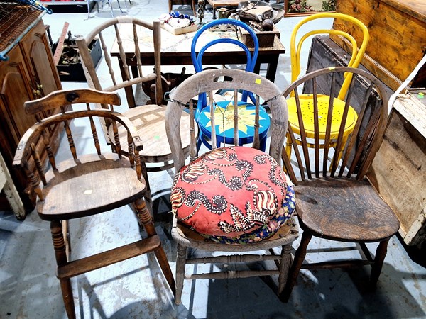 Lot 299 - CHAIR LOT