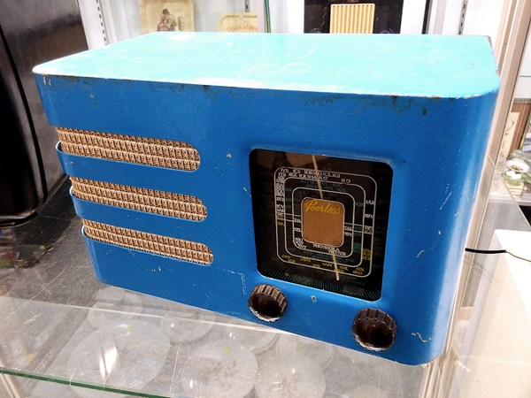 Lot 1468 - VINTAGE RADIO