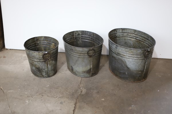 Lot 101 - GALVANISED TUBS