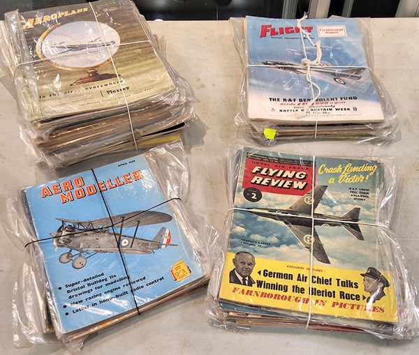 Lot 1194 - MAGAZINES