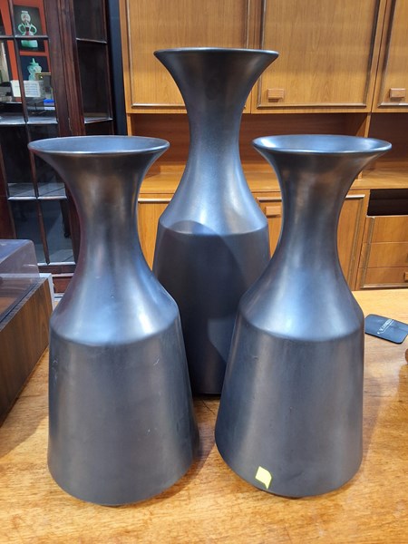 Lot 427 - VASES