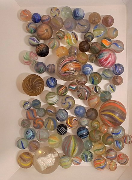 Lot 1074 - VICTORIAN MARBLES