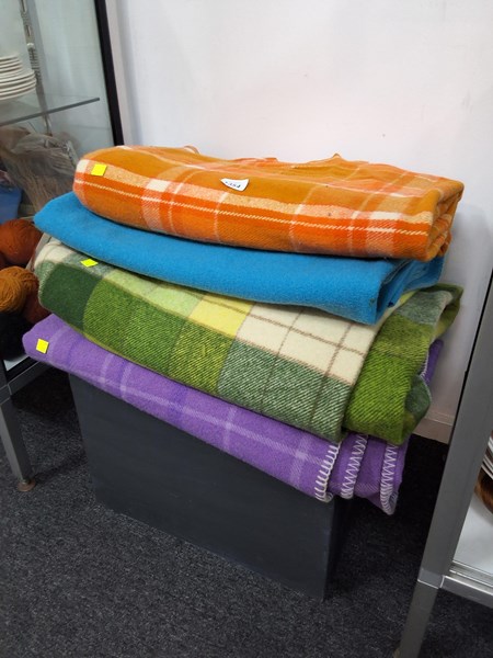 Lot 1354 - BLANKETS