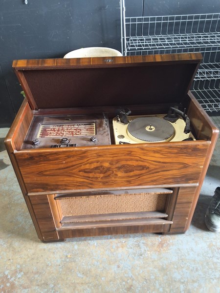 Lot 423 - RADIOGRAM