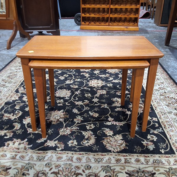 Lot 55 - NEST OF TABLES