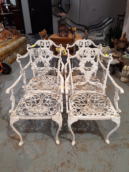 Lot 442 - GARDEN CHAIRS