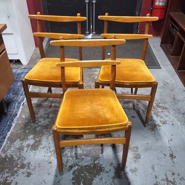 Lot 89 - CHAIRS