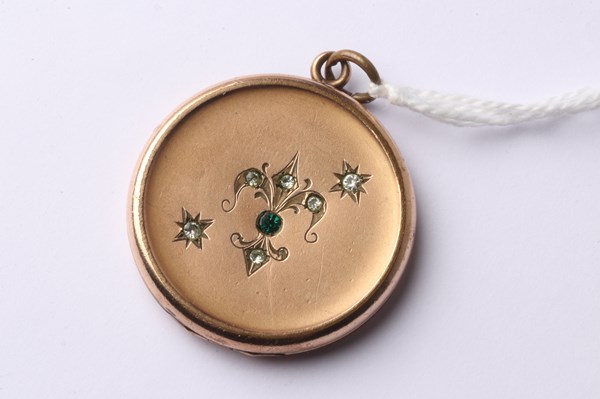 Lot 1050 - PHOTO LOCKET