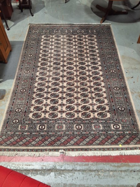 Lot 413 - RUG