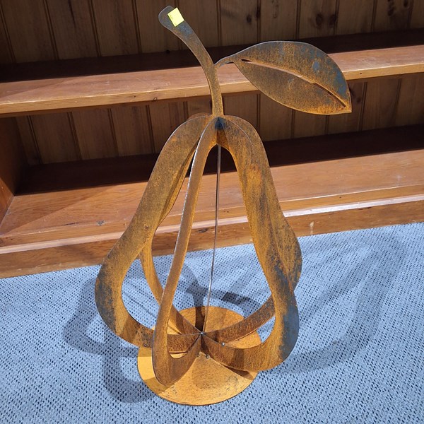 Lot 20 - GARDEN SCULPTURE