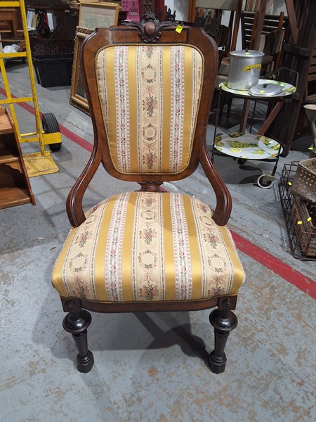 Lot 107 - BEDROOM CHAIR