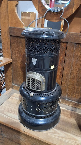 Lot 425 - KEROSENE HEATER