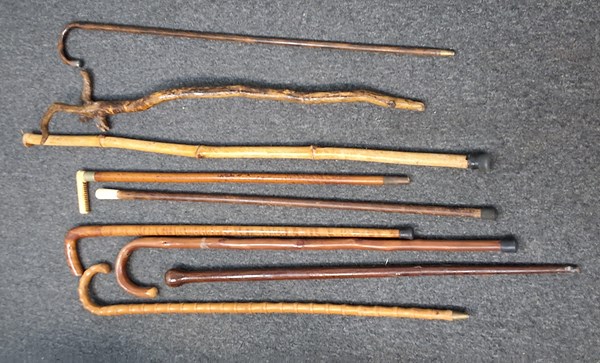 Lot 1292 - WALKING STICKS