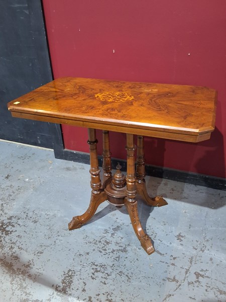 Lot 88 - OCCASIONAL TABLE