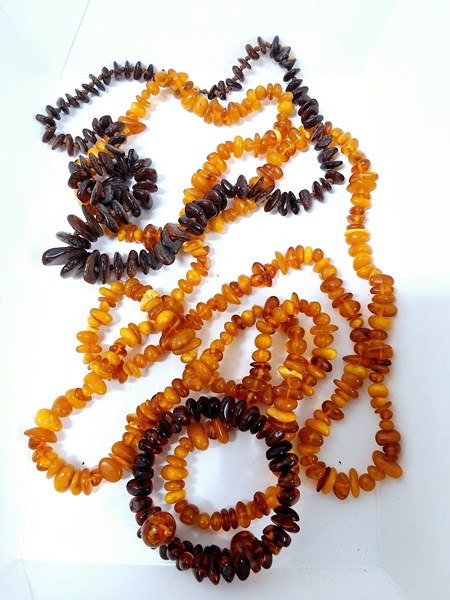 Lot 1041 - BEADED NECKLACES