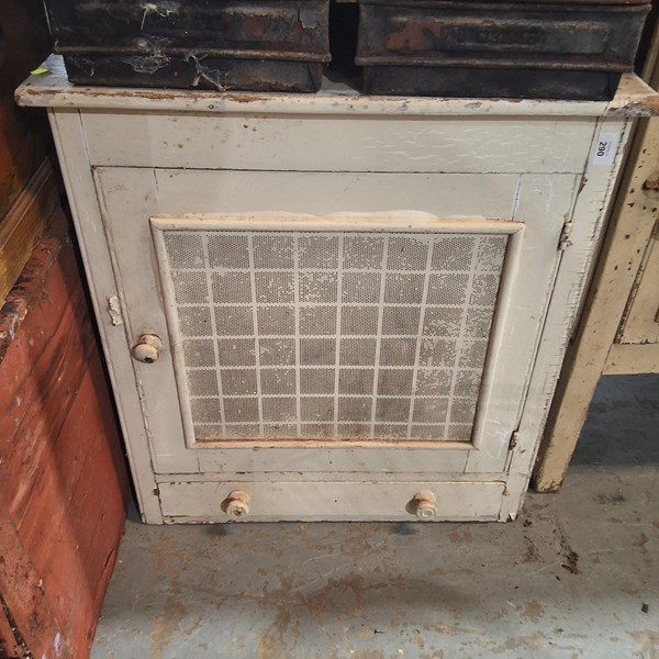 Lot 290 - MEAT SAFE