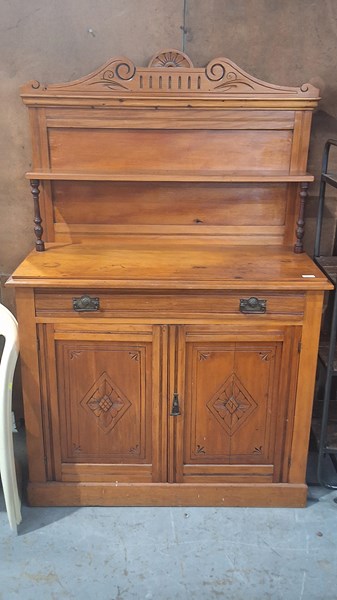 Lot 156 - CHIFFONIER