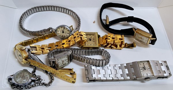 Lot 1036 - WATCHES