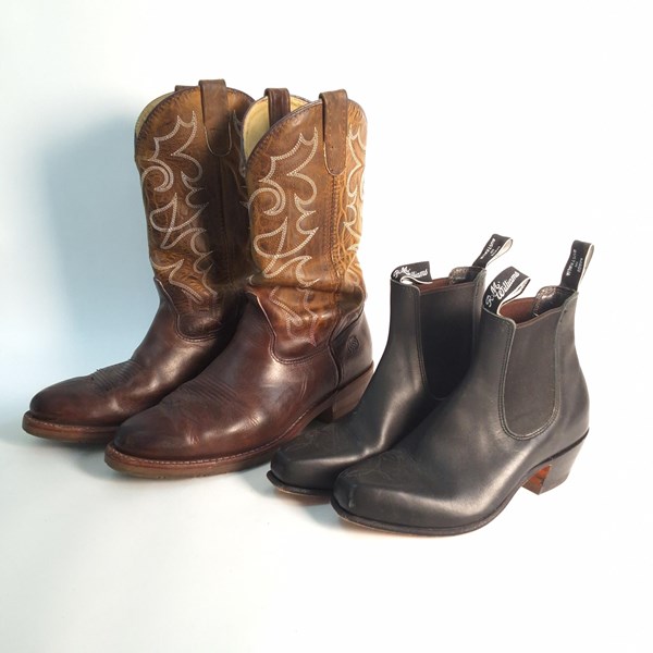 Lot 1226 - LADIES BOOTS