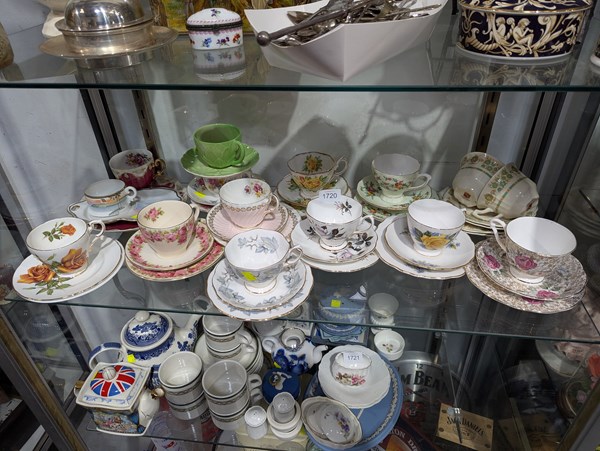 Lot 1720 - A COLLECTION OF TRIOS