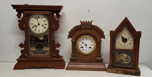 Lot 100 - MANTEL CLOCKS