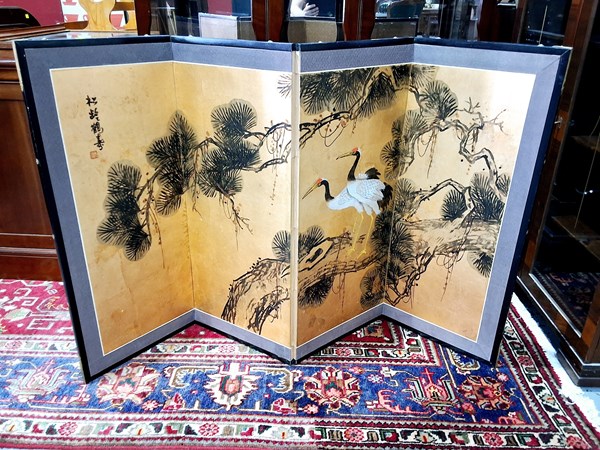 Lot 136 - CHINESE SCREEN