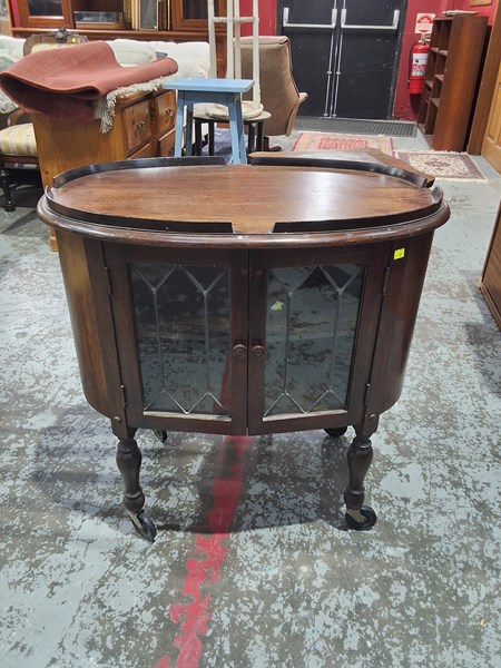 Lot 139 - DRINKS TROLLEY