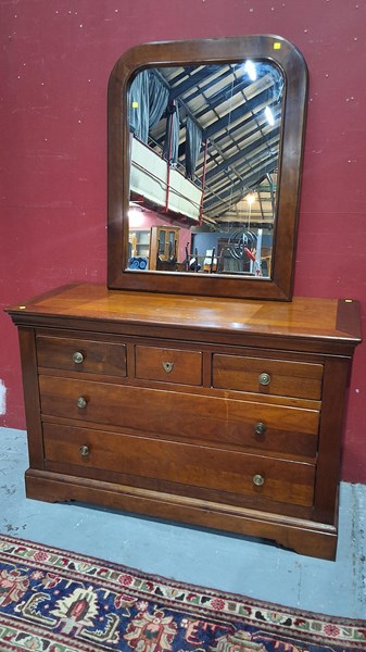 Lot 168 - CHEST AND MIRROR