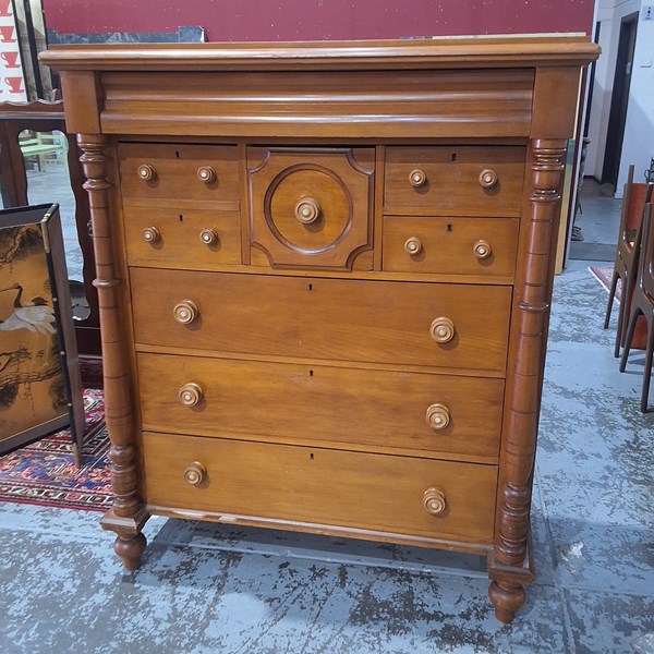 Lot 74 - CHEST OF DRAWERS