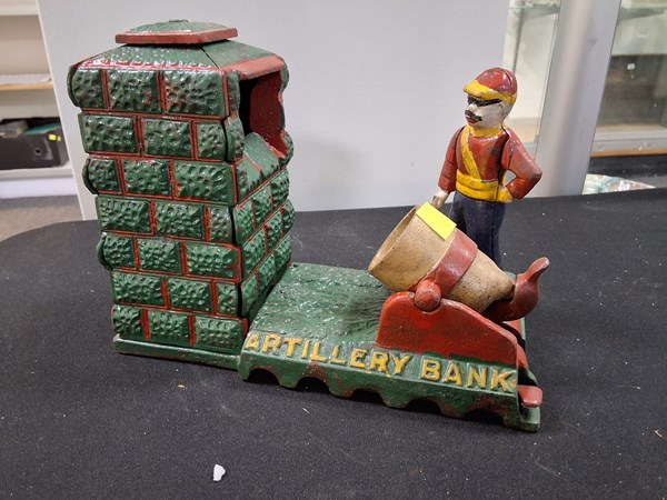 Lot 1694 - COIN BANK