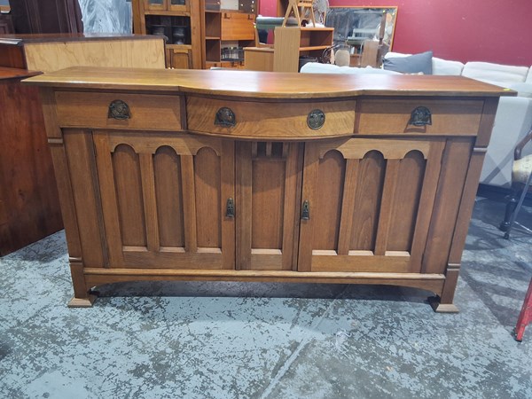 Lot 145 - SIDEBOARD