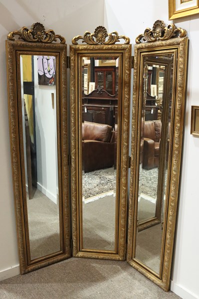 Lot 17 - DRESSING MIRRORS