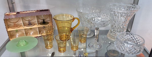 Lot 1346 - GLASSWARE