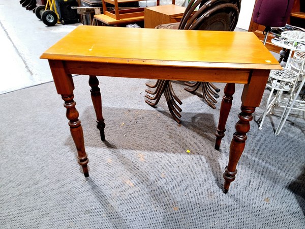 Lot 96 - CONSOLE TABLE