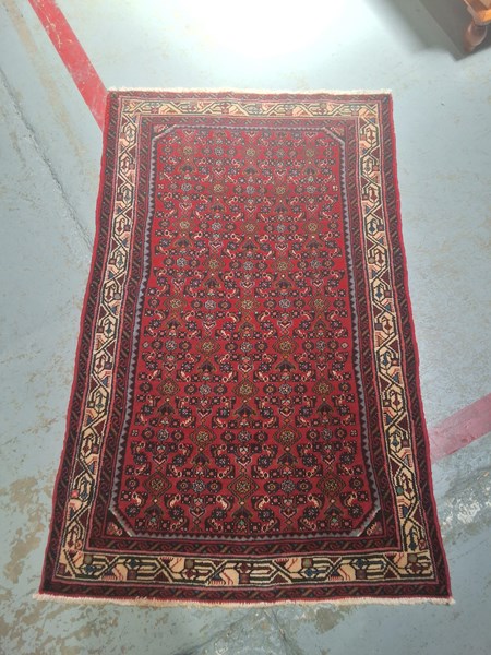 Lot 253 - RUG