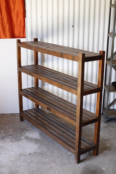 Lot 224 - BAKERS RACK