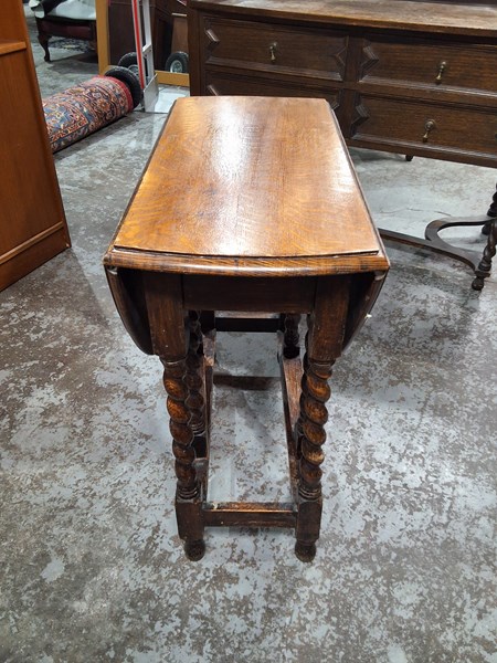 Lot 53 - DROPSIDE TABLE