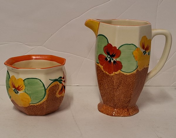 Lot 1627 - CLARICE CLIFF POTTERY