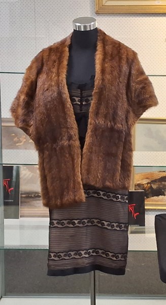 Lot 1662 - COCKTAIL PARTY OUTFIT