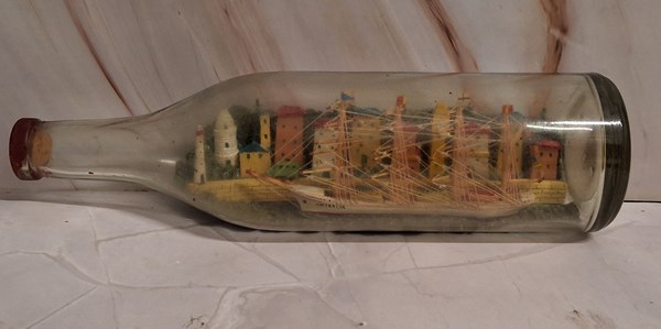 Lot 1576 - SHIP IN A BOTTLE
