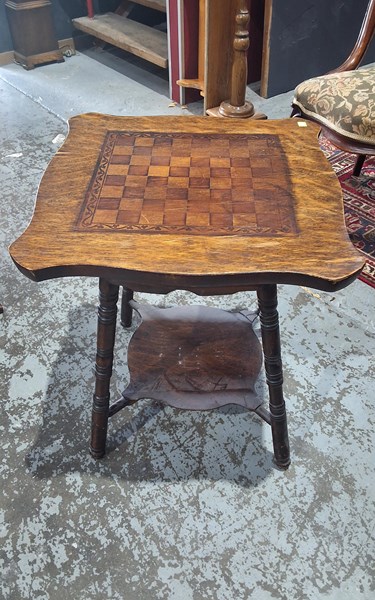 Lot 109 - GAMES TABLE