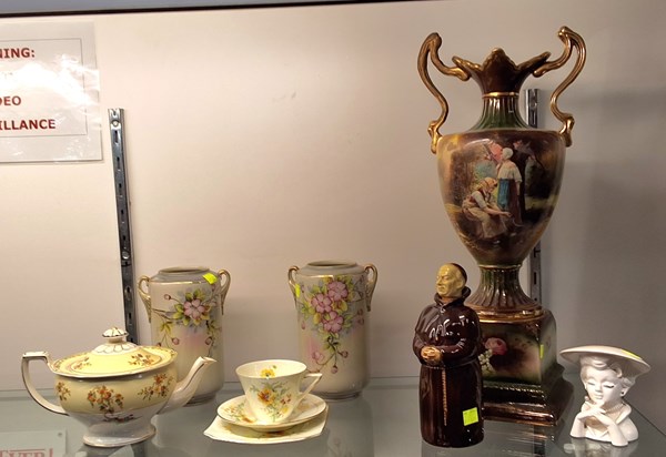 Lot 1684 - CHINAWARE