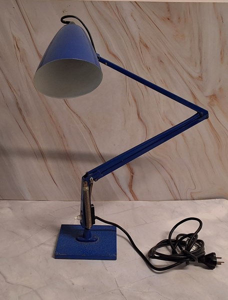 Lot 1699 - PLANET LAMP