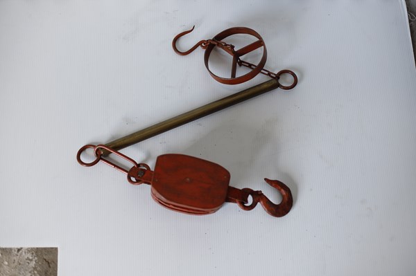 Lot 236 - BLOCK PULLEY