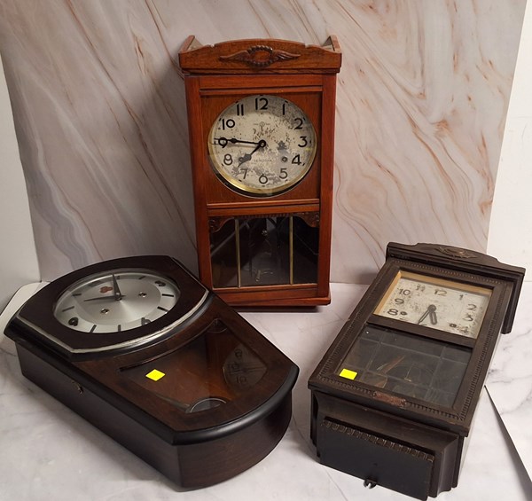 Lot 1728 - CLOCKS